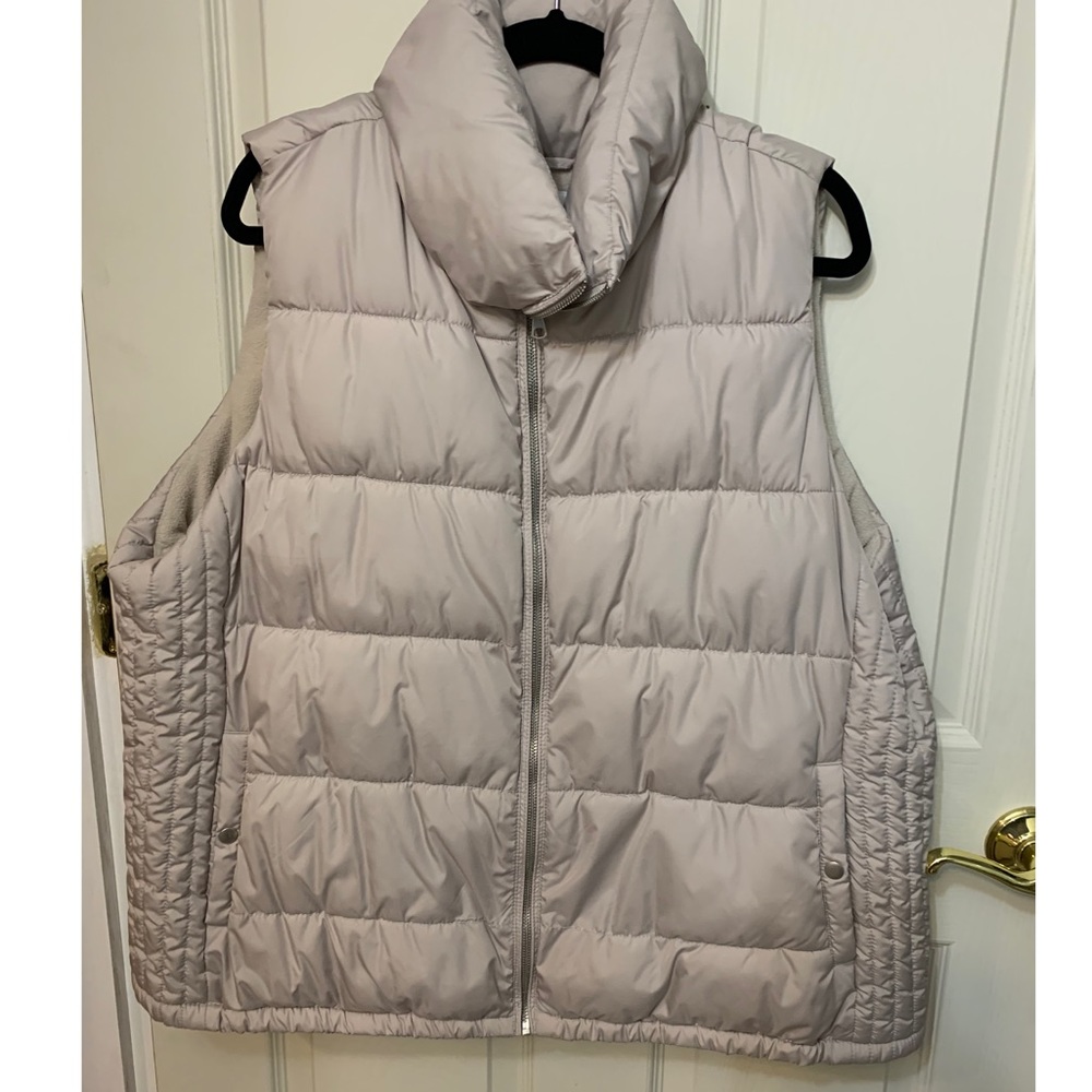 Xxl grey puffer vest